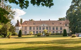 Chateau De La Cour Senlisse